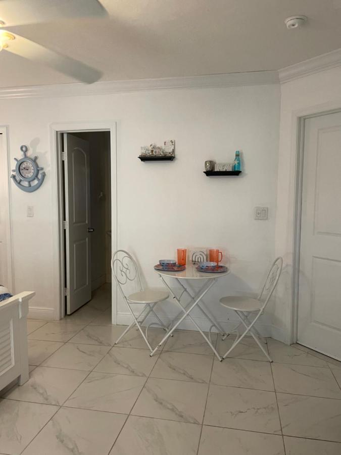 Blue Sky Apartment Fort Myers Exterior photo